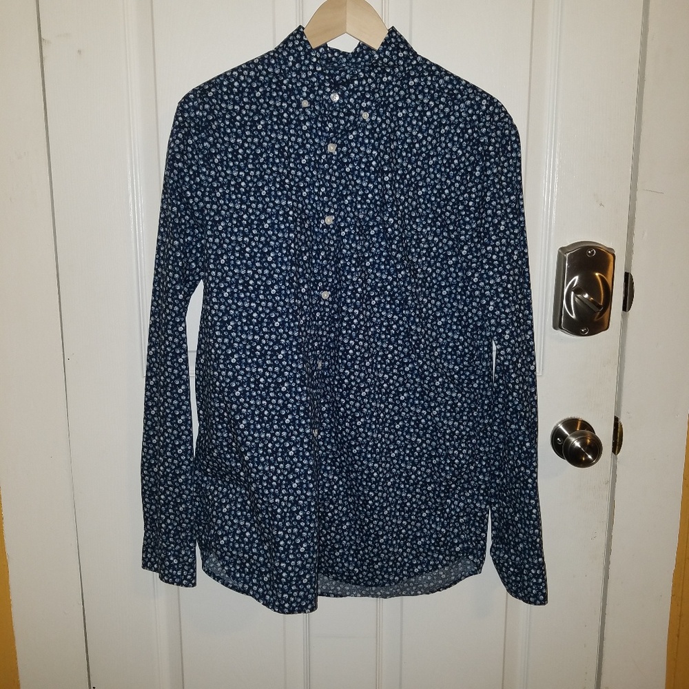 Gap L Slim Fit Floral Button Down Shirt